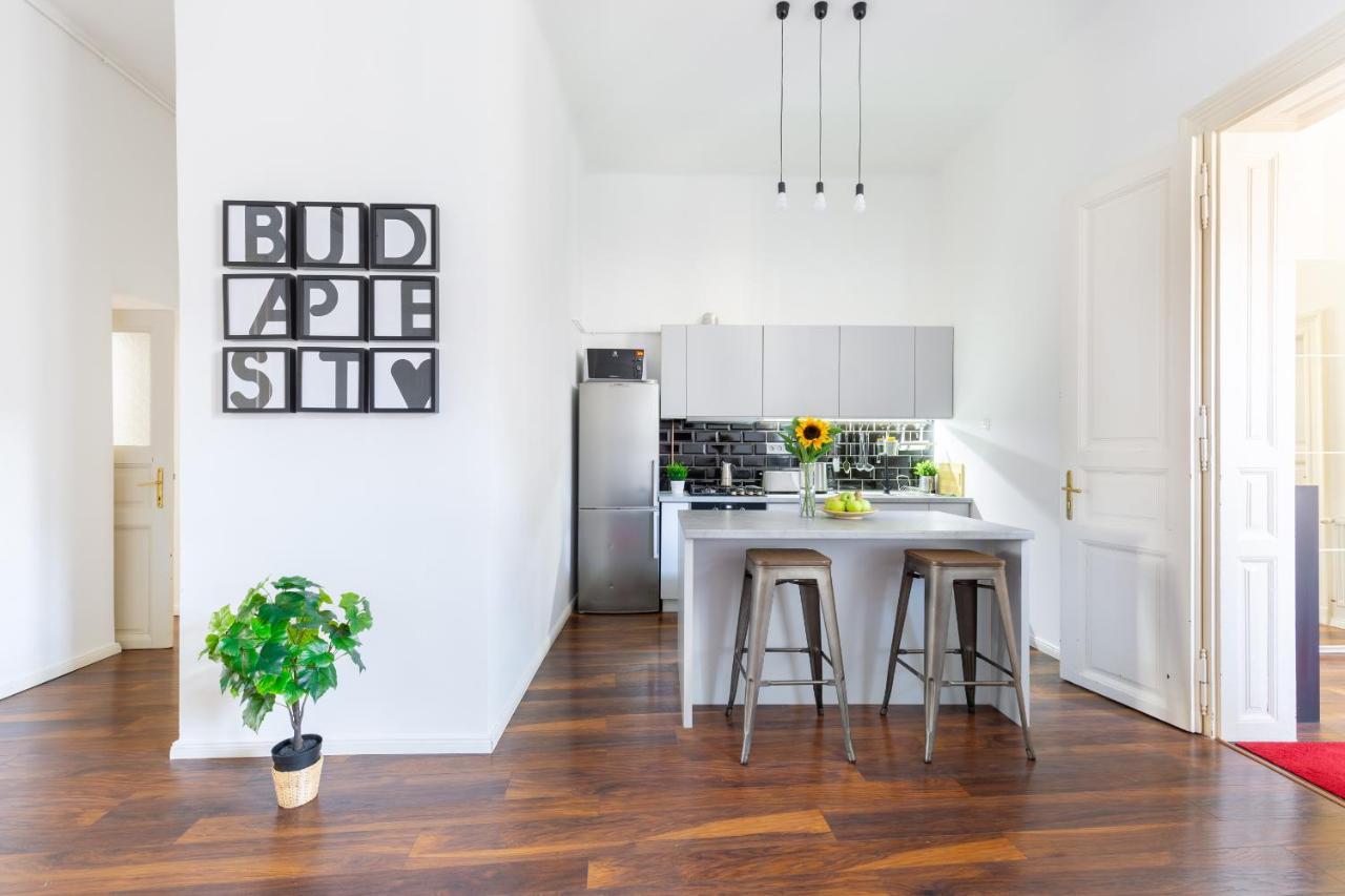Апартаменты Red Dot One - New Unit In Heart Of Jewish Quarter Будапешт Экстерьер фото